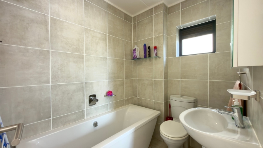 To Let 2 Bedroom Property for Rent in Greenbay Eco Estate Western Cape